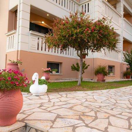 Lady Elena Hotel Amudiá Kültér fotó